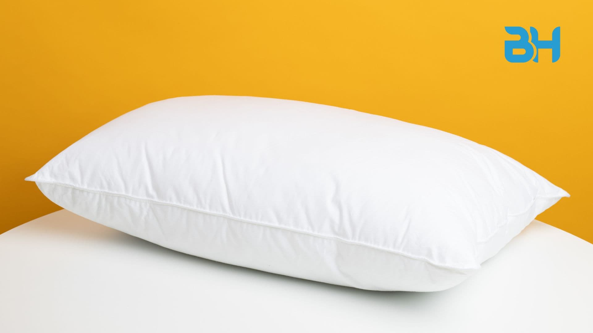 The Art of Selecting Pillows That Keep Guests Coming Back